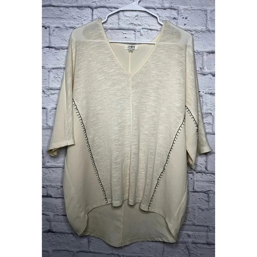 Umgee boho oversized cream colored top, size S.